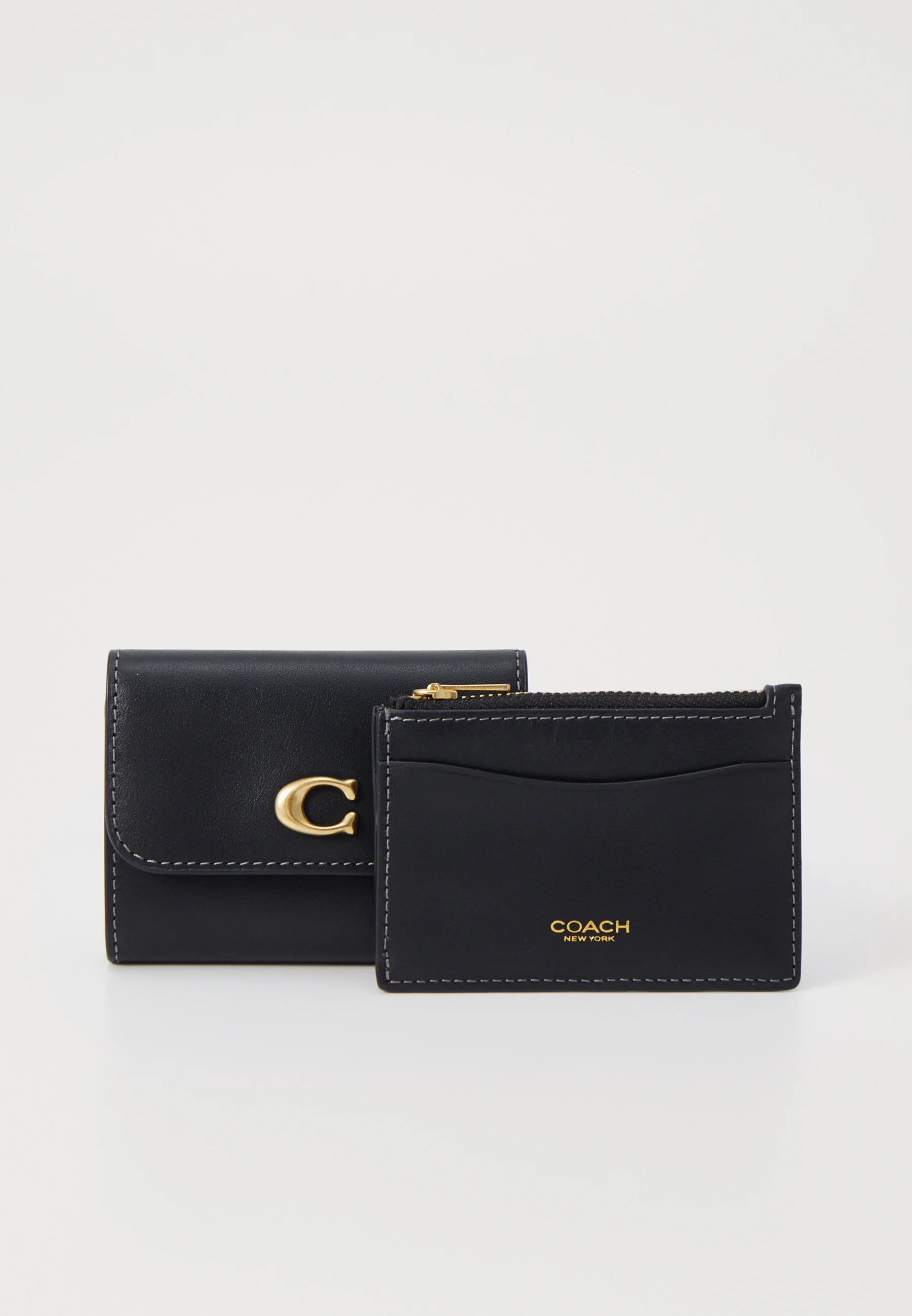 Coach Essential Card Negra