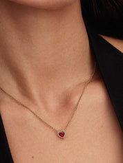 Collar Corazón en Dorado con Piedra Rojo y Zirconias Brillantes