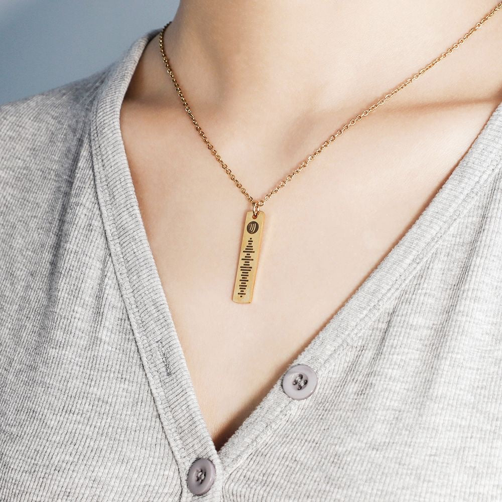 Collar Grabable Con Placa Pequeña en Acero Inoxidable