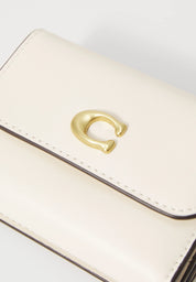 Coach Monedero Essential Tabby Card Blanco