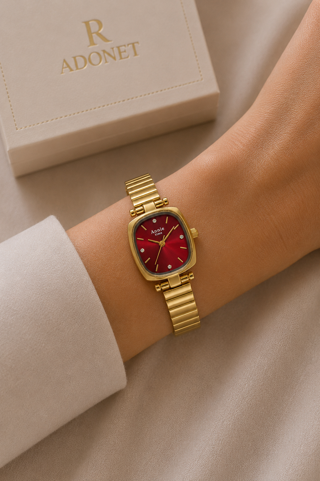 Reloj ANNIE Dorado Cara Roja