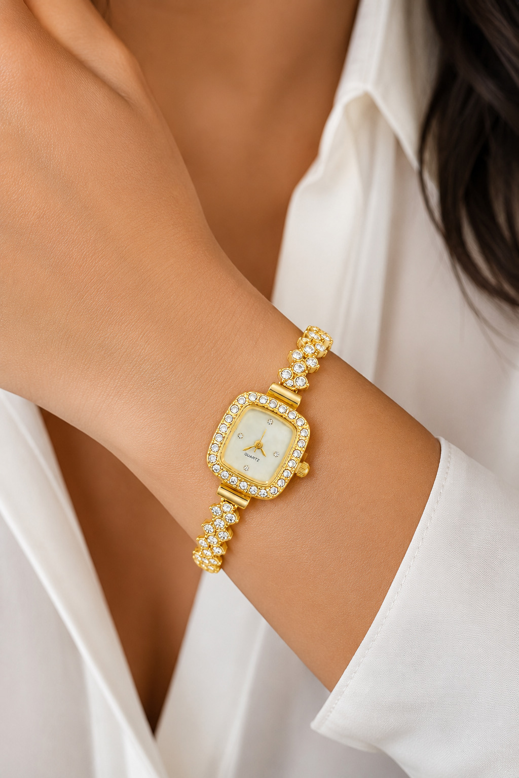 Reloj Dorado Cuadrado Quarz